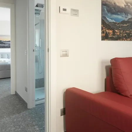 Yachting Aparthotel Lavena Ponte Tresa
