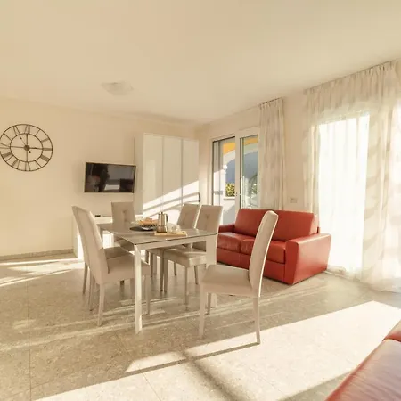 Yachting 4* Lavena Ponte Tresa