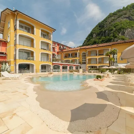 Aparthotel Yachting Lavena Ponte Tresa