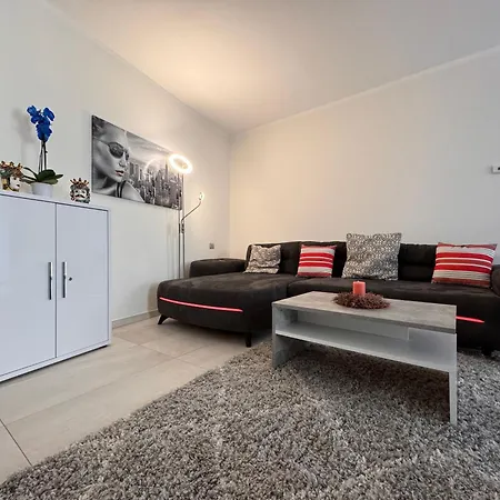 Yachting Aparthotel 4*