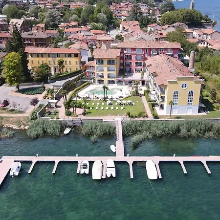 Yachting Aparthotel