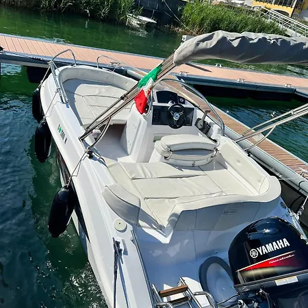 Aparthotel Yachting 4*