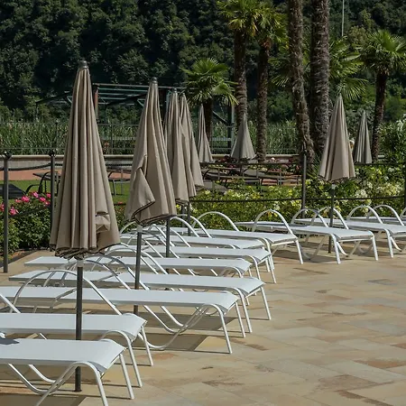 Yachting Aparthotel 4*